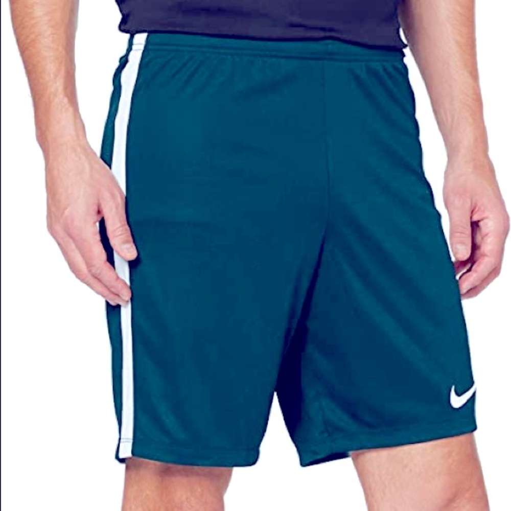 Nike Dry-Fit Football Shorts. Size: Large